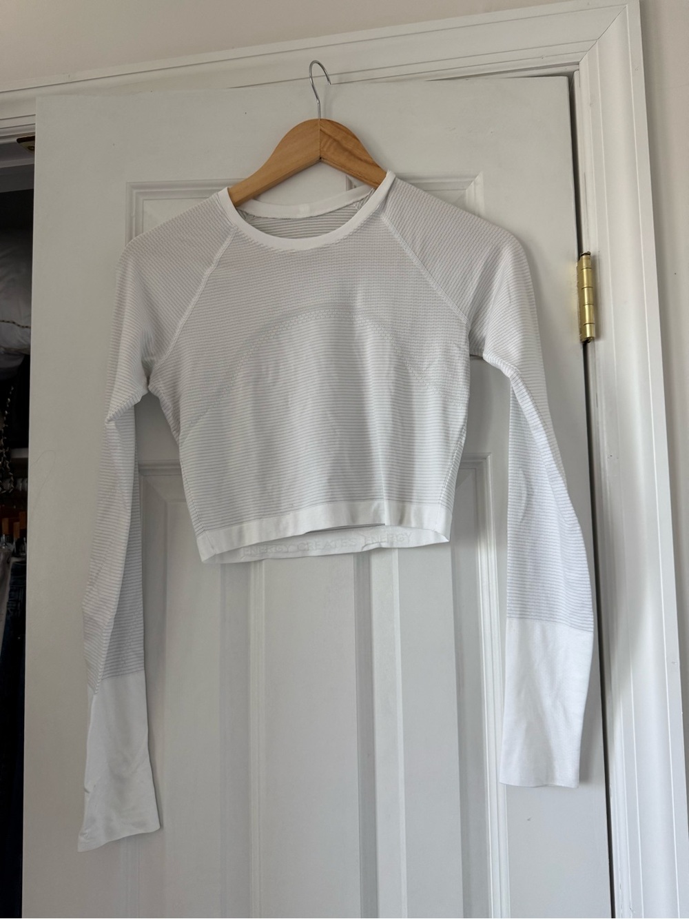 Lululemon Swiftly Tech Cropped Long Sleeve Shirt 2.0 in White